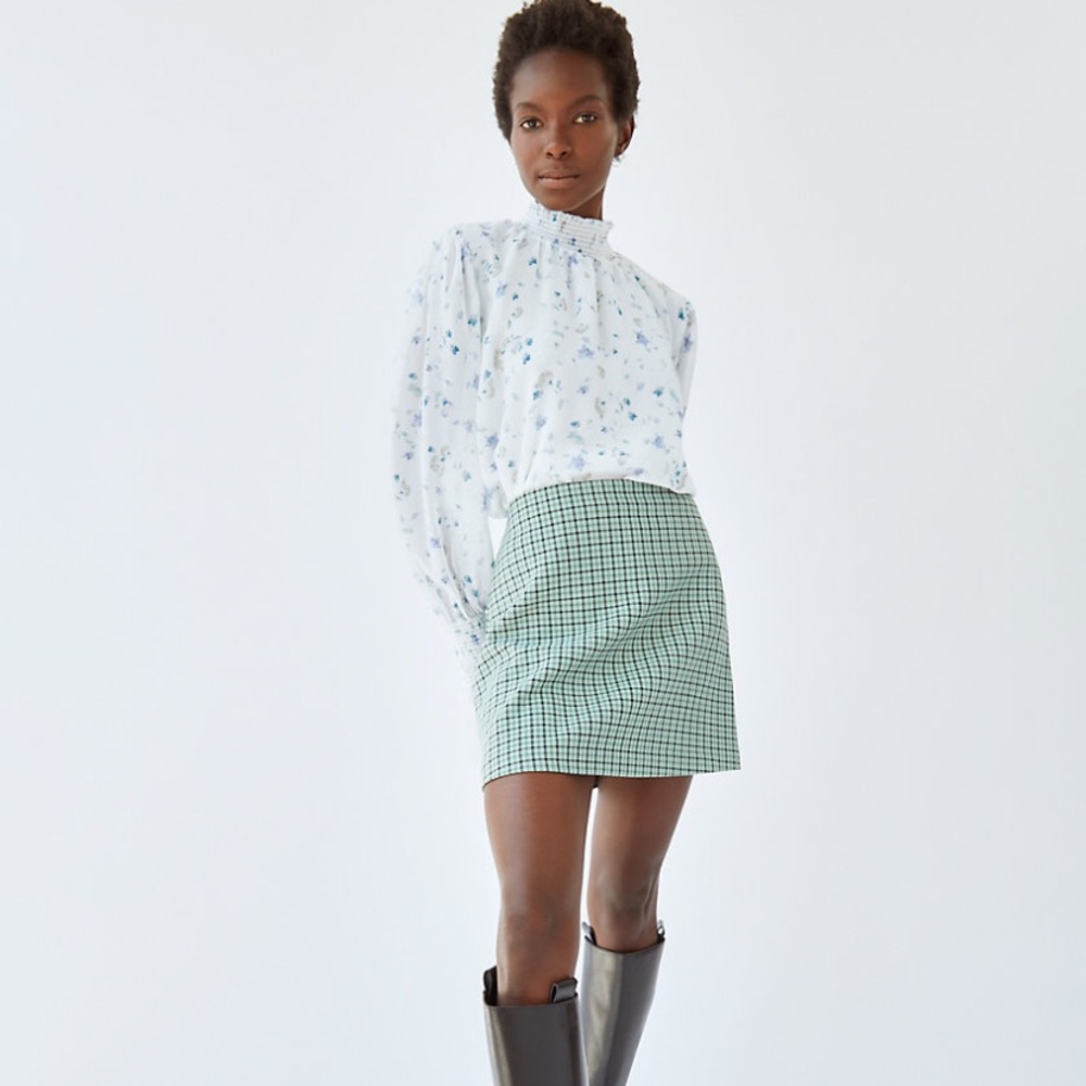 NWOT Aritzia Classic mini skirt